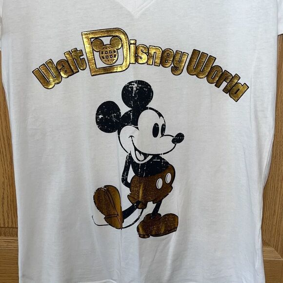 Walt Disney World Mickey Mouse V-Neck Gold Foil Tee Shirt Large - Picture 2 of 4